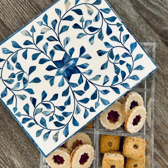 Acrylic Blossom Divider Box